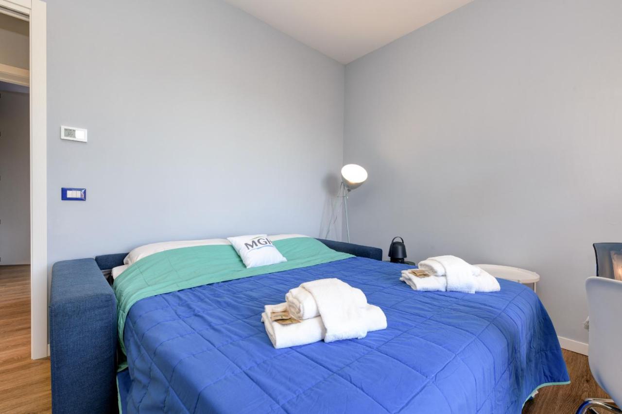 Blue Suite Apartment ซีร์มิโอเน ภายนอก รูปภาพ