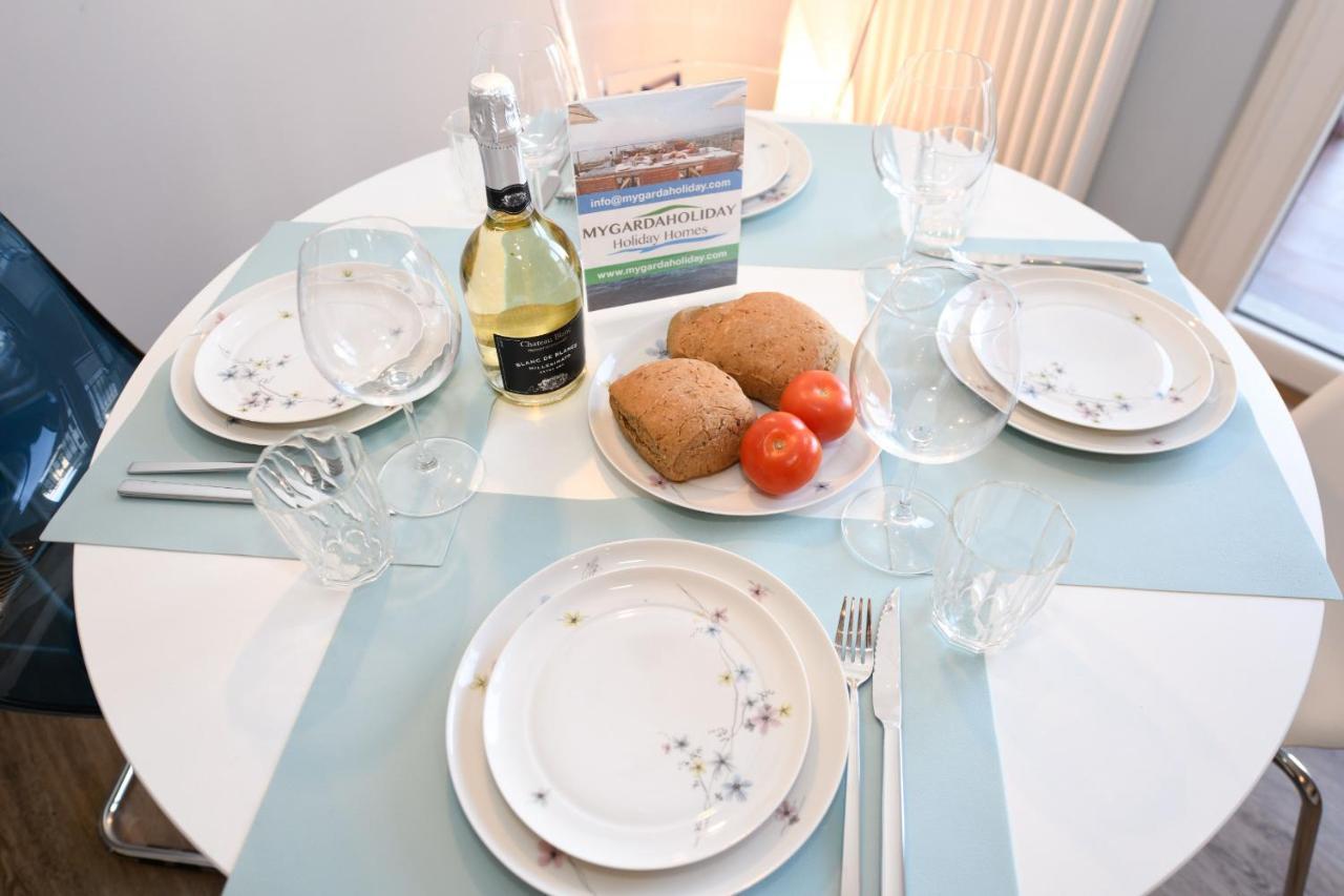 Blue Suite Apartment ซีร์มิโอเน ภายนอก รูปภาพ